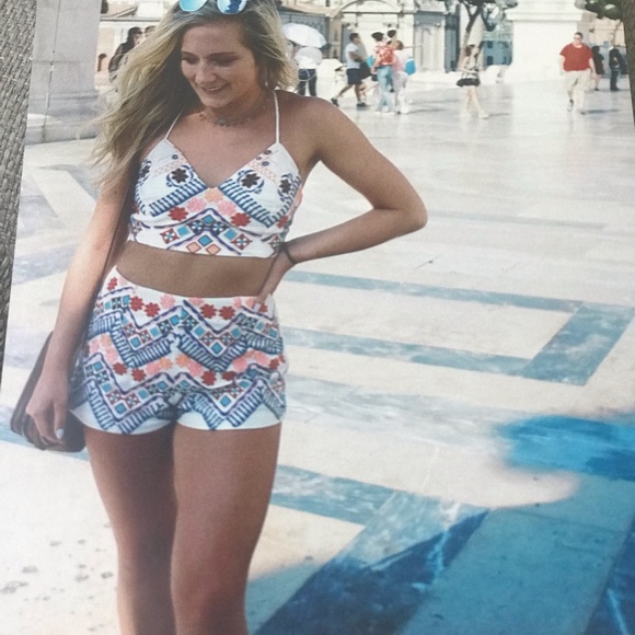 Lulus Pants - Lulu’s Short Outfit